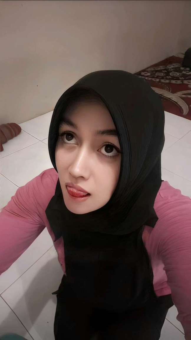 10 Viral Indonesia Video Wiwik Viral Indo 2025 Anjay Hijab Kebaya coklat